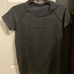 Lululemon grey short sleeve swiftly tech